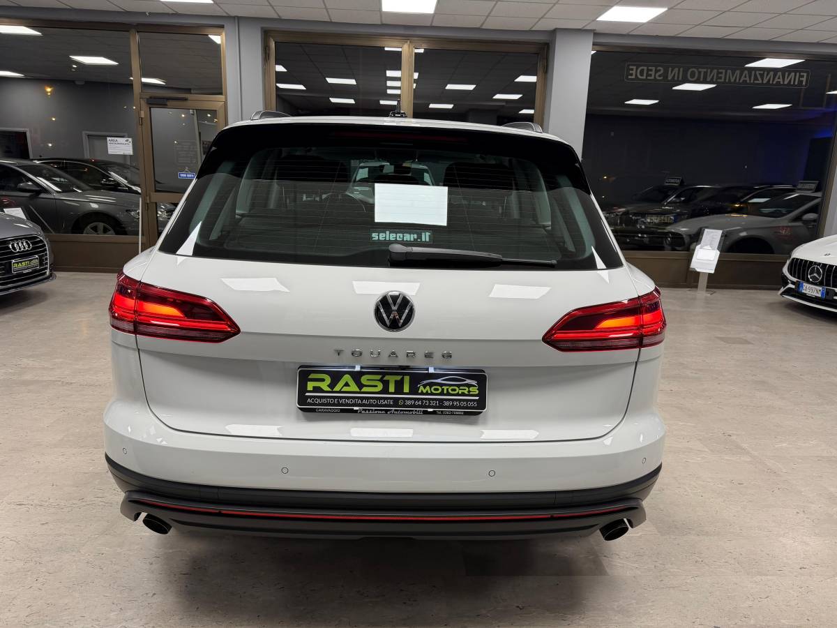 Volkswagen Touareg 3.0 231 cv 2021