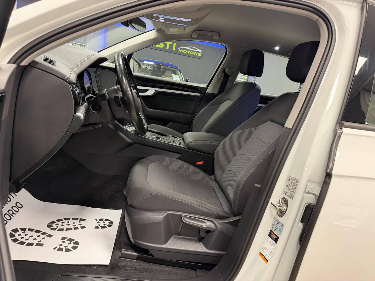 Volkswagen Touareg 3.0 231 cv 2021