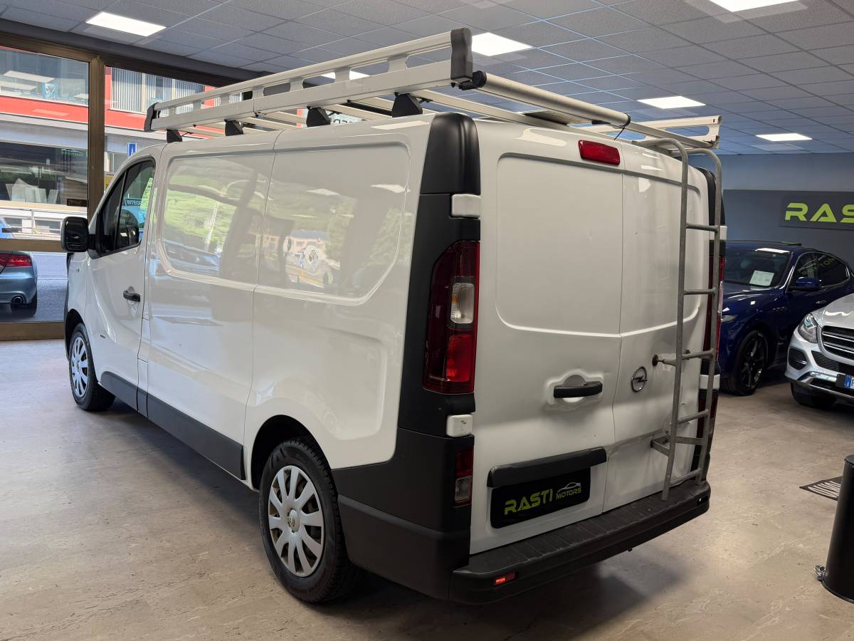 Opel vivaro 1.6 125 cv 3 posti 2016 euro 6B
